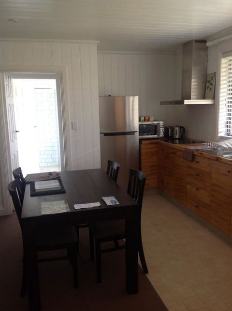 Hideaway Holiday Apartments - Sunshine Coast Tourism 14