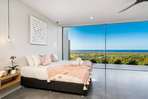 Sundays At Byron - Sunshine Coast Tourism 42