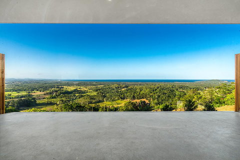 Sundays At Byron - Sunshine Coast Tourism 25