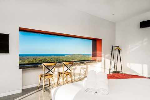 Sundays At Byron - Sunshine Coast Tourism 10