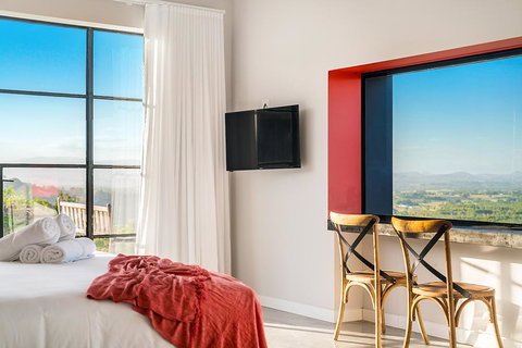 Sundays At Byron - Sunshine Coast Tourism 6