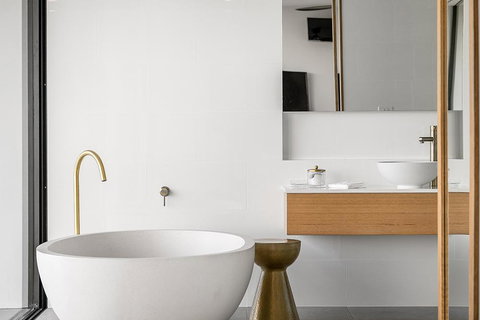 Sundays At Byron - Sunshine Coast Tourism 16