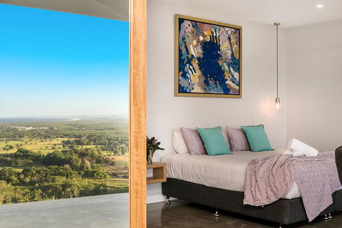 Sundays At Byron - Sunshine Coast Tourism 14