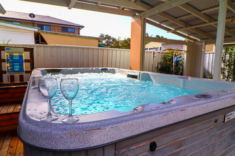 Interlude At Belmont - Holiday Sunshine Coast 0