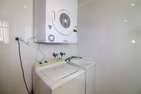 Interlude At Belmont - Holiday Sunshine Coast 15