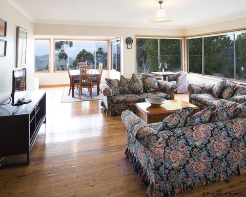 Villa Blue - Sunshine Coast Tourism 0