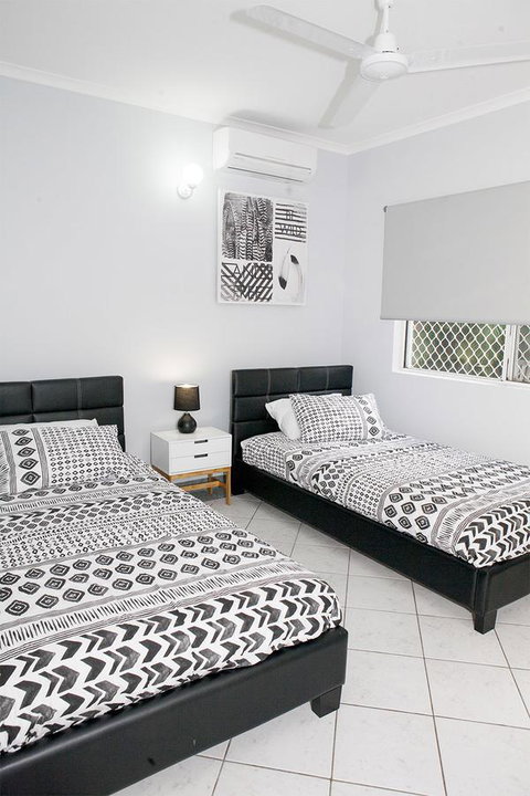 Nightcliff Foreshore Getaway - McKay Gardens - Holiday Sunshine Coast 12