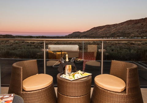 Crowne Plaza Alice Springs Lasseters, An IHG Hotel - Holiday Sunshine Coast 22