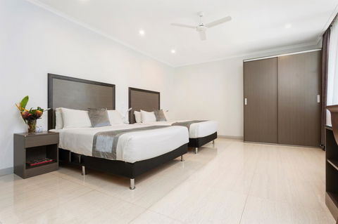 Darwin City Hotel - Sunshine Coast Tourism 23