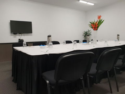 Darwin City Hotel - Sunshine Coast Tourism 14