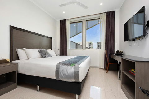 Darwin City Hotel - Sunshine Coast Tourism 1