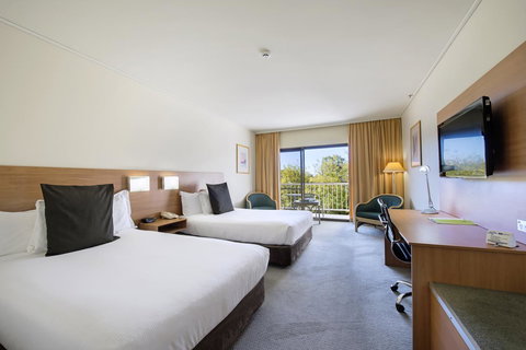 DoubleTree By Hilton Alice Springs - Holiday Sunshine Coast 24