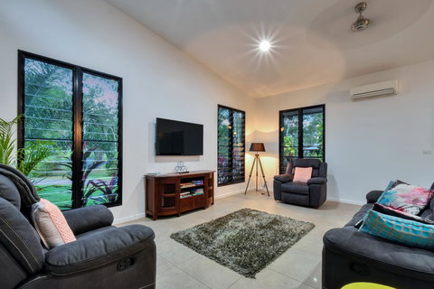 'Tropical Oasis - Darwin NT - Holiday Sunshine Coast 25