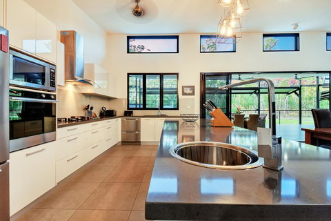 'Tropical Oasis - Darwin NT - Holiday Sunshine Coast 6