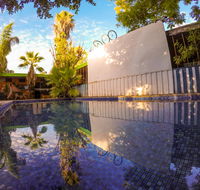 Jump Inn Alice Budget Accommodation - Holiday Sunshine Coast