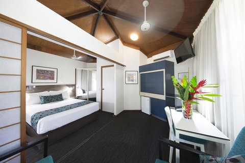 Palms City Resort - Sunshine Coast Tourism 40