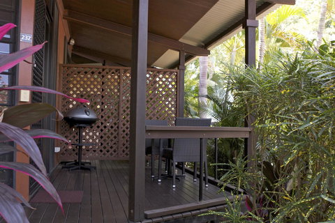 Palms City Resort - Sunshine Coast Tourism 12