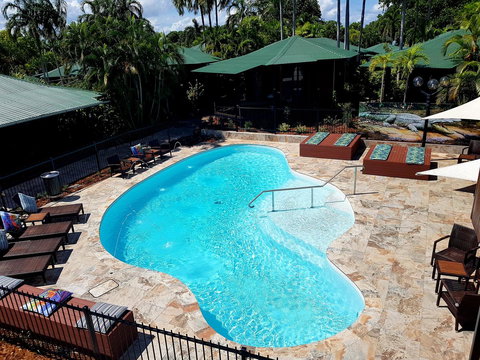 Palms City Resort - Sunshine Coast Tourism 2