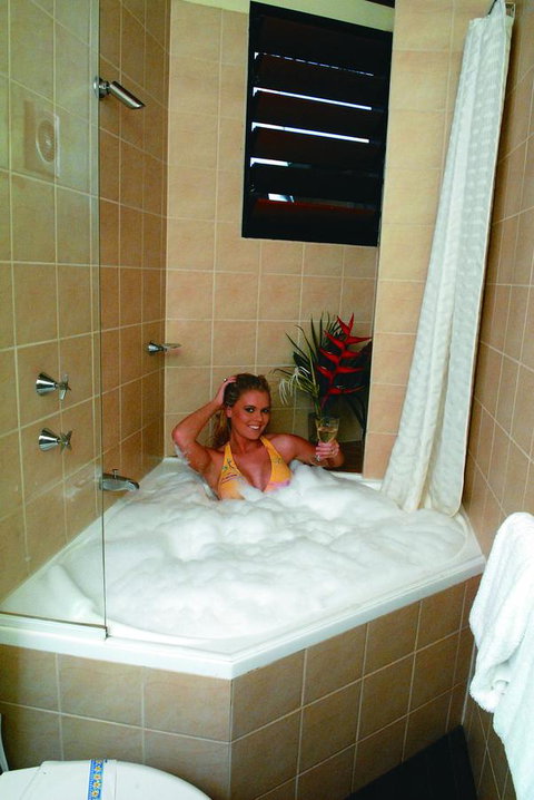 Palms City Resort - Sunshine Coast Tourism 19