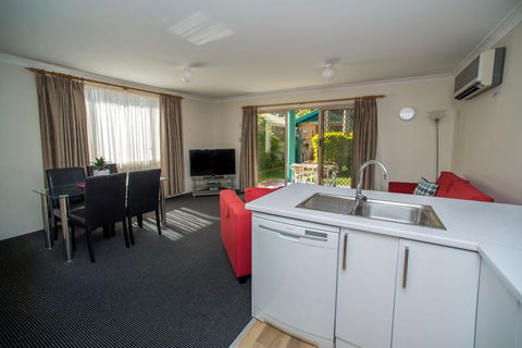 Beaches Serviced Apartments - Holiday Sunshine Coast 19