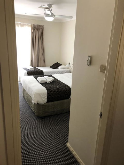 Beaches Serviced Apartments - Holiday Sunshine Coast 4