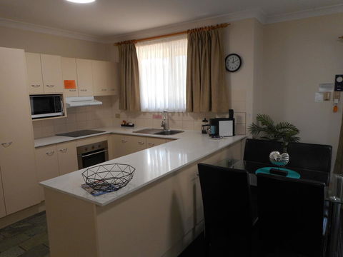 Beaches Serviced Apartments - Holiday Sunshine Coast 26