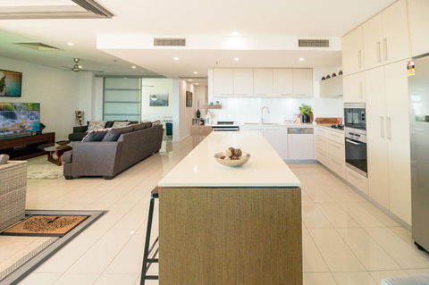 ZEN BY THE WATER - Esplanade Darwin Retreat - Sunshine Coast Tourism 28