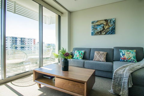 ZEN BY THE WATER - Esplanade Darwin Retreat - Sunshine Coast Tourism 4