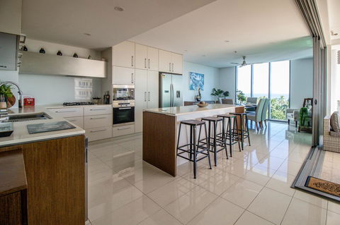 ZEN BY THE WATER - Esplanade Darwin Retreat - Sunshine Coast Tourism 7