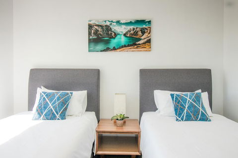 ZEN BY THE WATER - Esplanade Darwin Retreat - Sunshine Coast Tourism 17