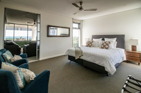 ZEN BY THE WATER - Esplanade Darwin Retreat - Sunshine Coast Tourism 5