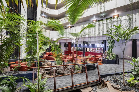 Novotel Darwin CBD - Sunshine Coast Tourism 2