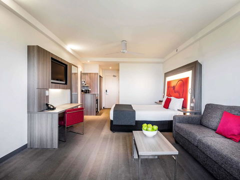 Novotel Darwin CBD - Sunshine Coast Tourism 33