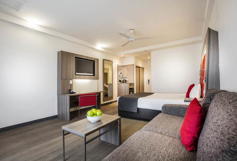 Novotel Darwin CBD - Sunshine Coast Tourism 22