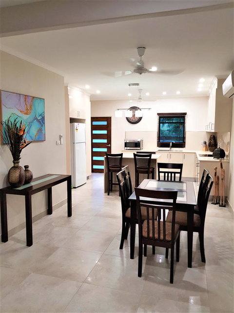 Darwin Beach Escape Holiday Home - Sunshine Coast Tourism 4