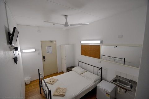 Chillis Backpackers - Sunshine Coast Tourism 5