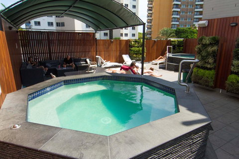 Chillis Backpackers - Sunshine Coast Tourism 4