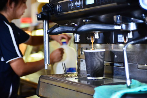 Erldunda Desert Oaks Resort - Sunshine Coast Tourism 36