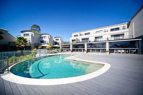 Corrigans Cove - Holiday Sunshine Coast 0
