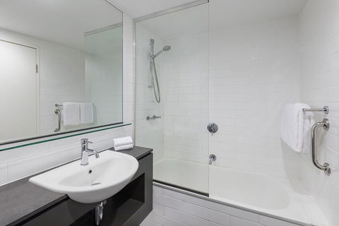 Vibe Hotel Darwin Waterfront - Sunshine Coast Tourism 23