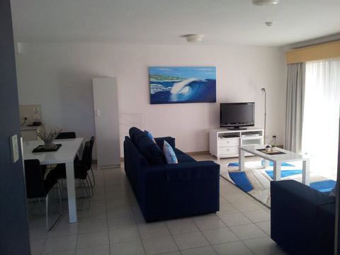 Nelson Bay Breeze - Sunshine Coast Tourism 39