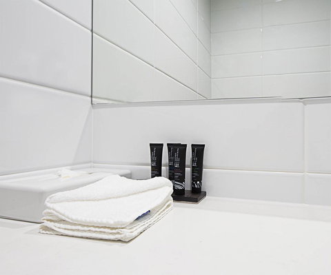 Mantra MacArthur Hotel - Sunshine Coast Tourism 33