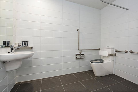 Mantra MacArthur Hotel - Sunshine Coast Tourism 31