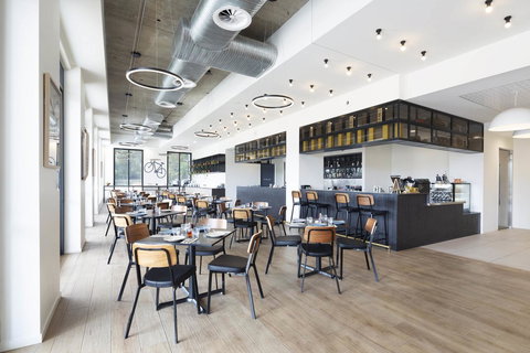 Mantra MacArthur Hotel - Sunshine Coast Tourism 38