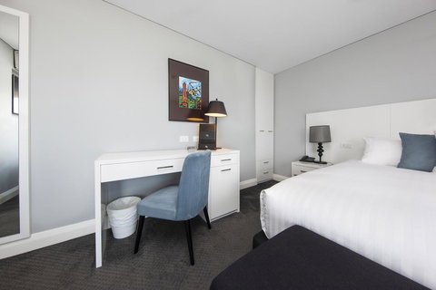 Canberra Rex Hotel - Sunshine Coast Tourism 25