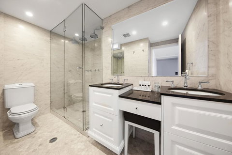 Canberra Rex Hotel - Sunshine Coast Tourism 29