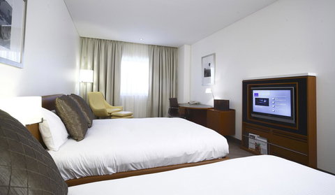 Novotel Canberra - Holiday Sunshine Coast 20