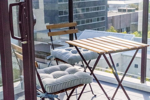 Highgate Executive Apartment City Walk Canberra - Sunshine Coast Tourism 23
