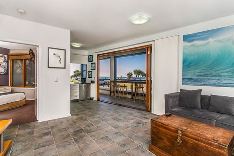 Lennox Holiday Apartments - Holiday Sunshine Coast 40