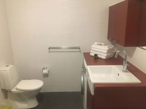 Lennox Holiday Apartments - Holiday Sunshine Coast 30